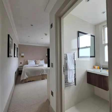 Ashburn Court Apartments-2